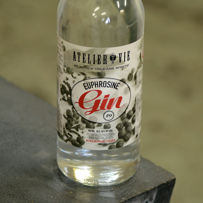 660-Euphrosine-Gin-#9-bottle-JNH_6064.jpg
